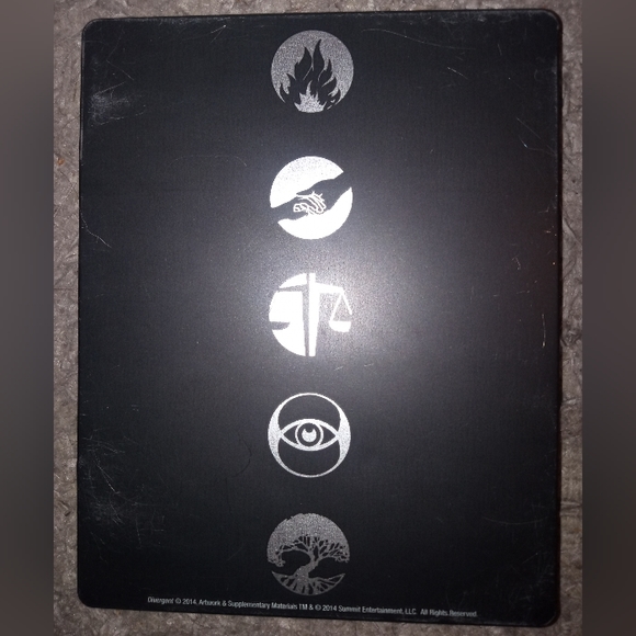 2 movies~ divergent and the boondock saints 2~ special editions steelbook - Picture 7 of 8